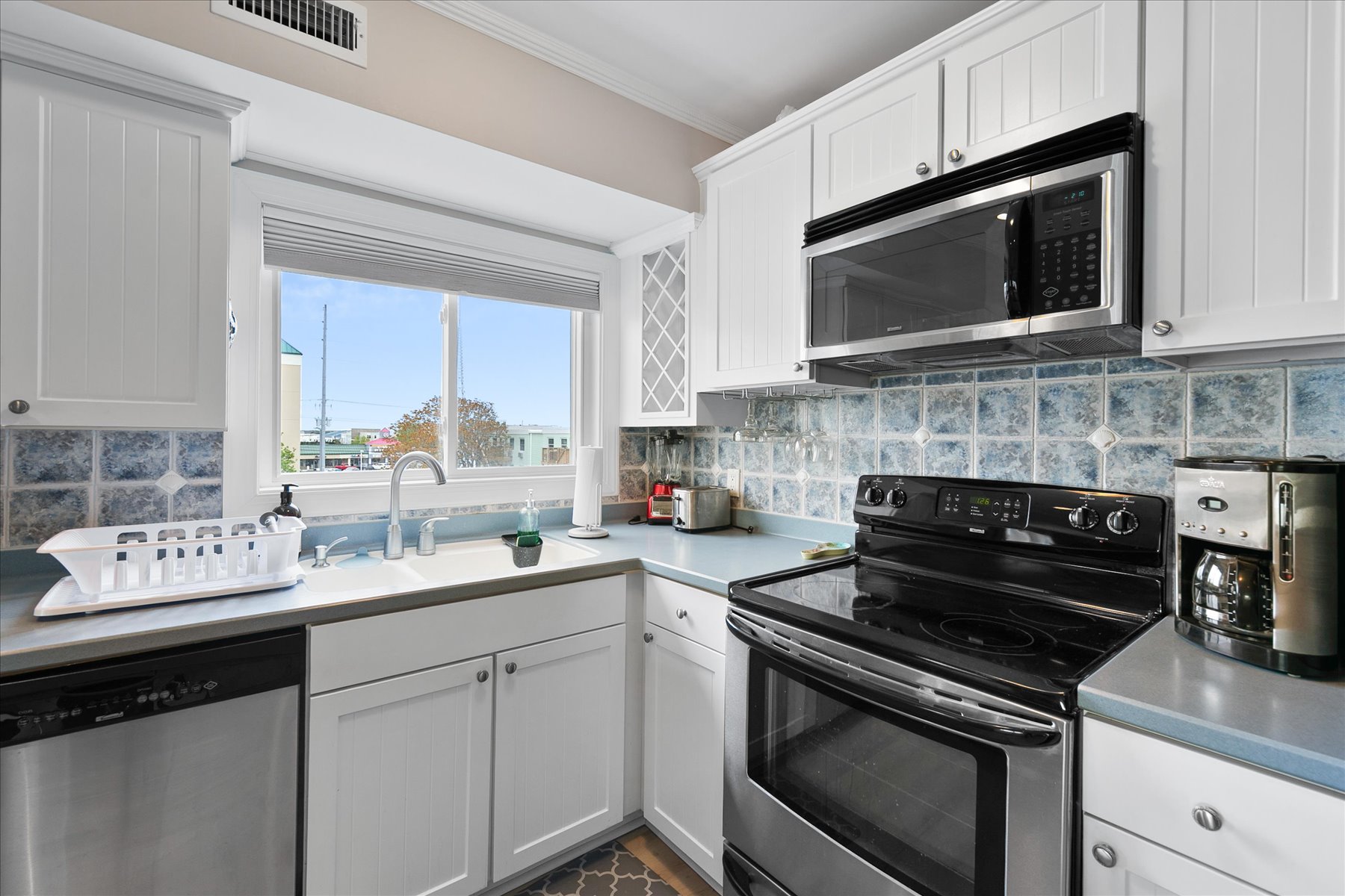 15-8 64th St 304-15