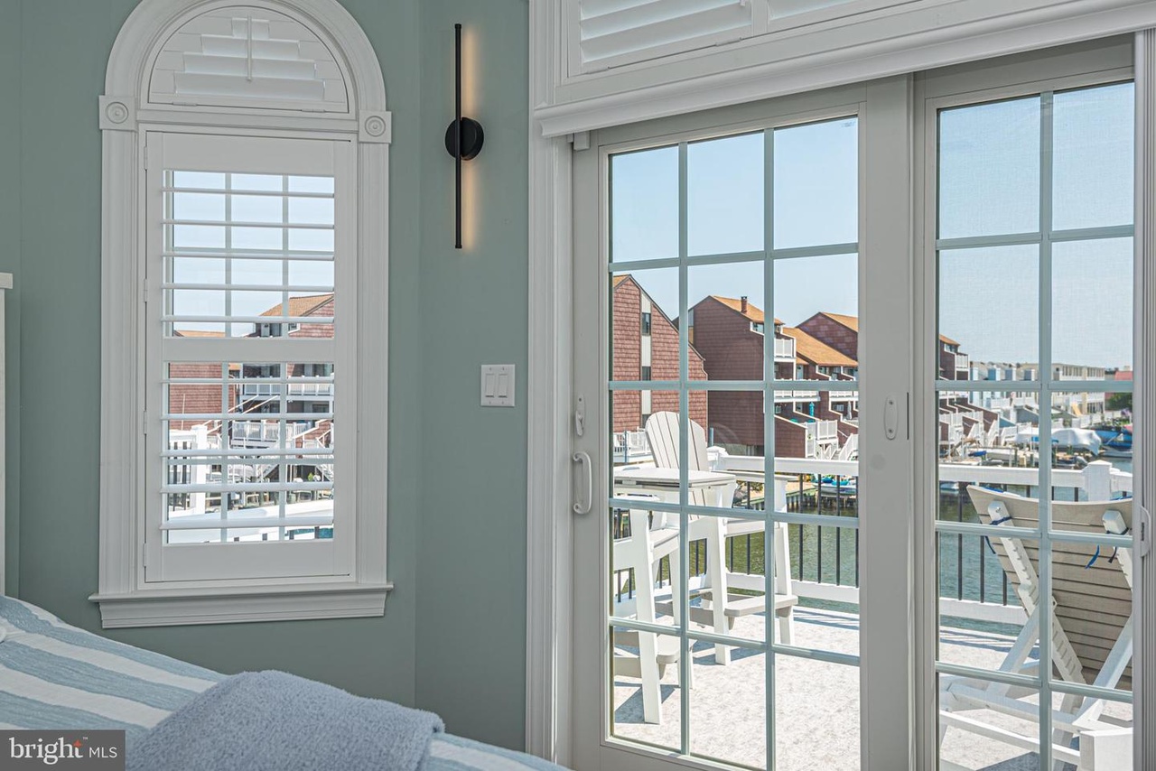 Slip out to the Private Balcony!