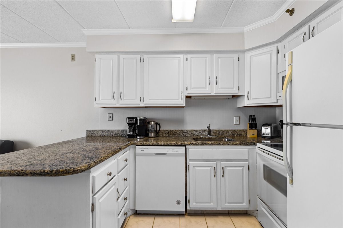 Well Stocked with everything you'll need to make mealtime an Ocean Breeze!