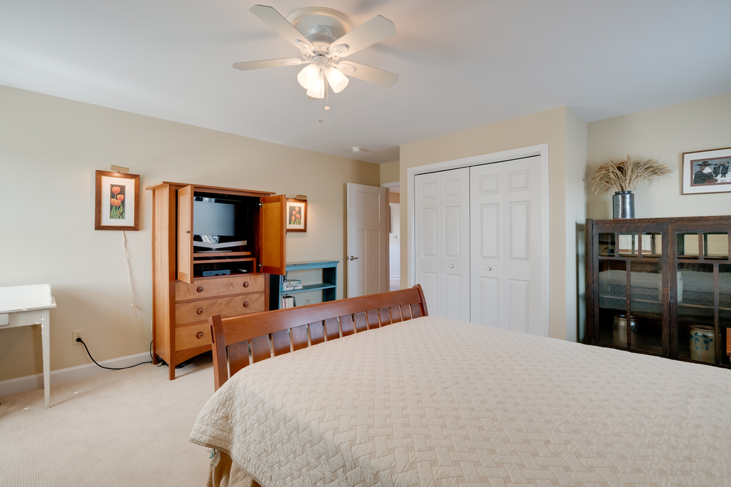Bedroom 2 also has Flat Screen Smart TV.