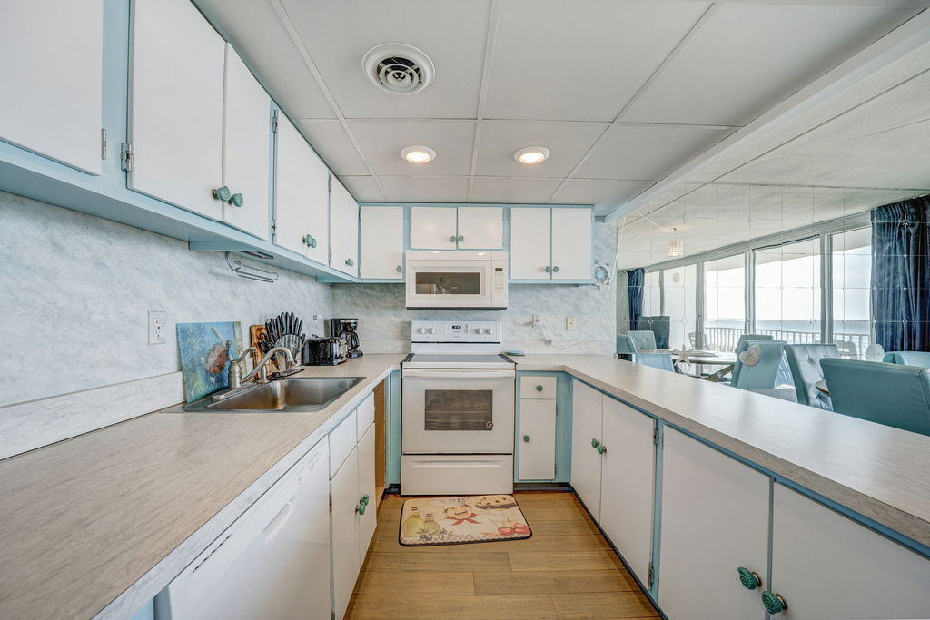 The Chef in your family will adore the Fully-Equipped Kitchen!