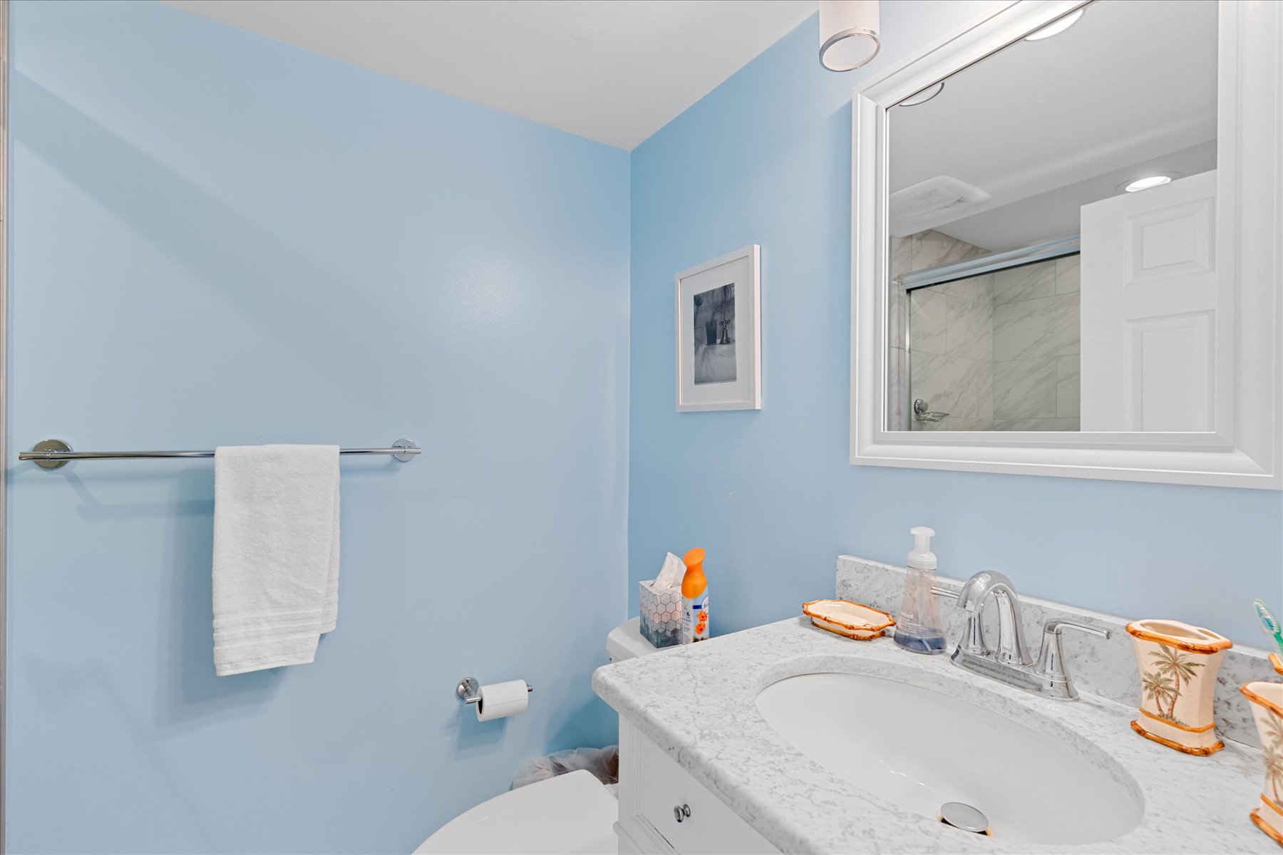 Bathroom 1 is a Full Bath.