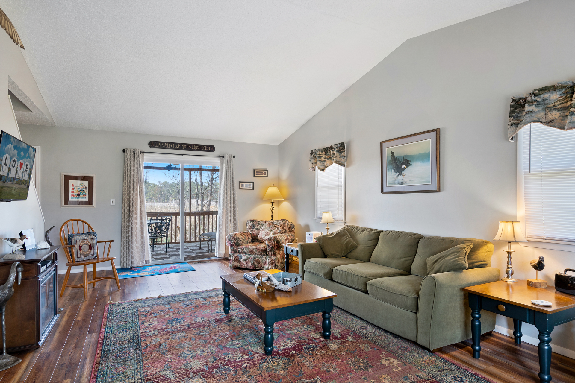 Relax in the comfy Living Area with Free WiFi and Flat Screen Streaming TV.