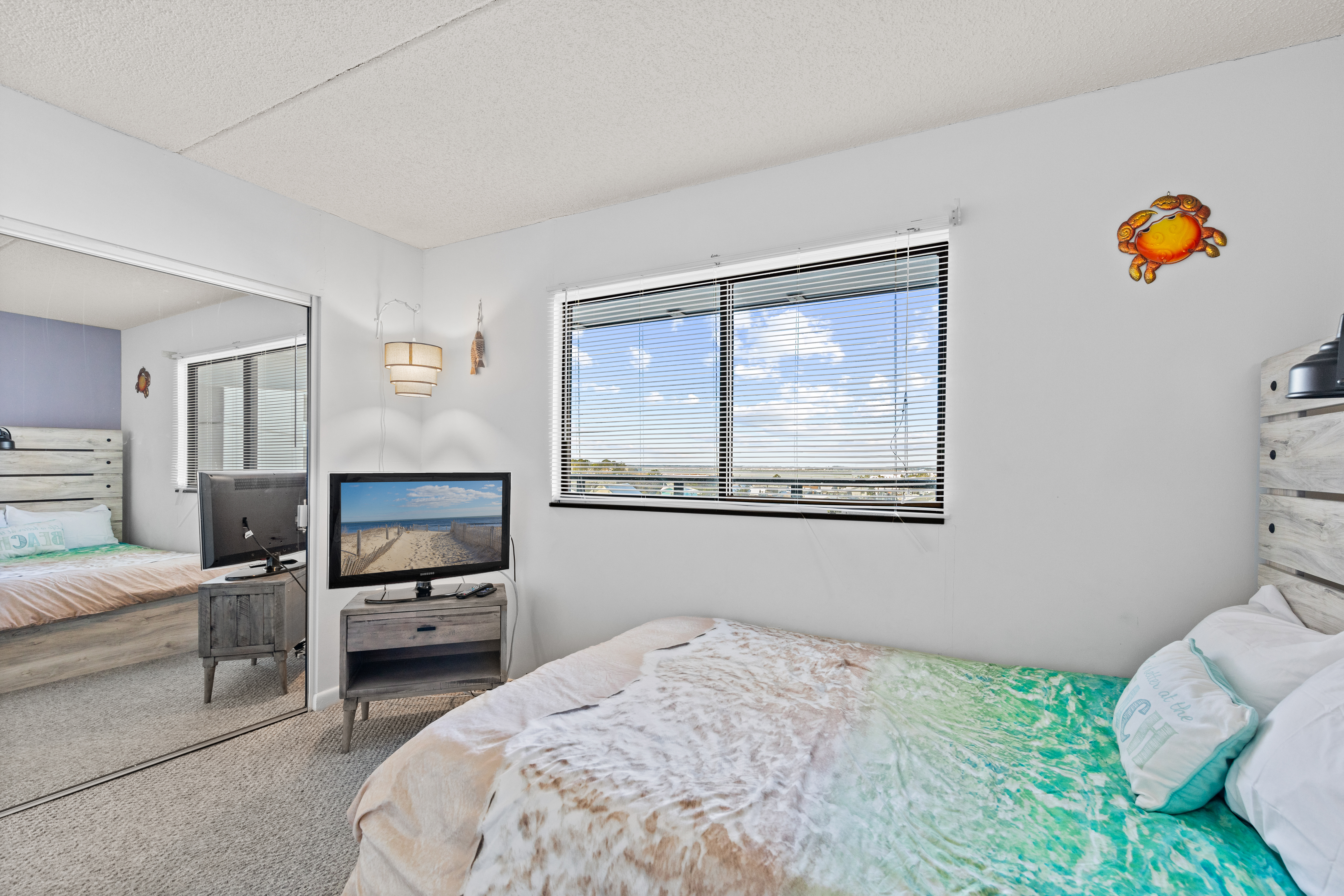 Enjoy the Flat Screen TV and Beachy Decor!