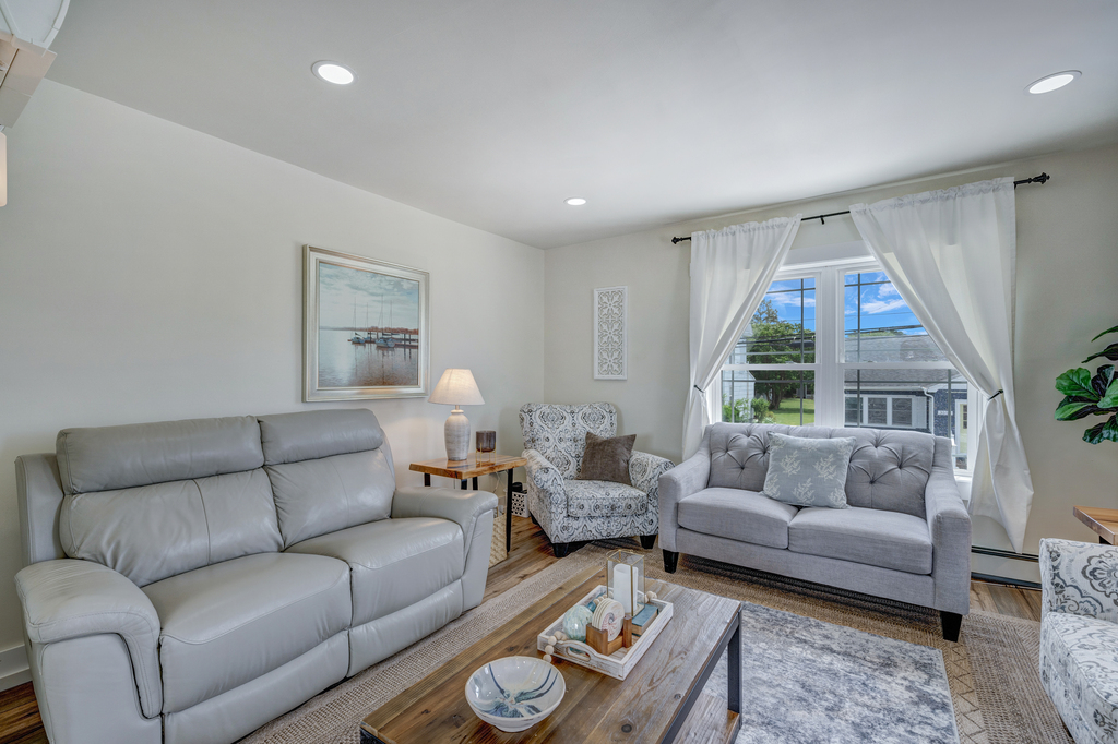 Shimmering Shores is close to Downtown Main Street and the Carnival Grounds.