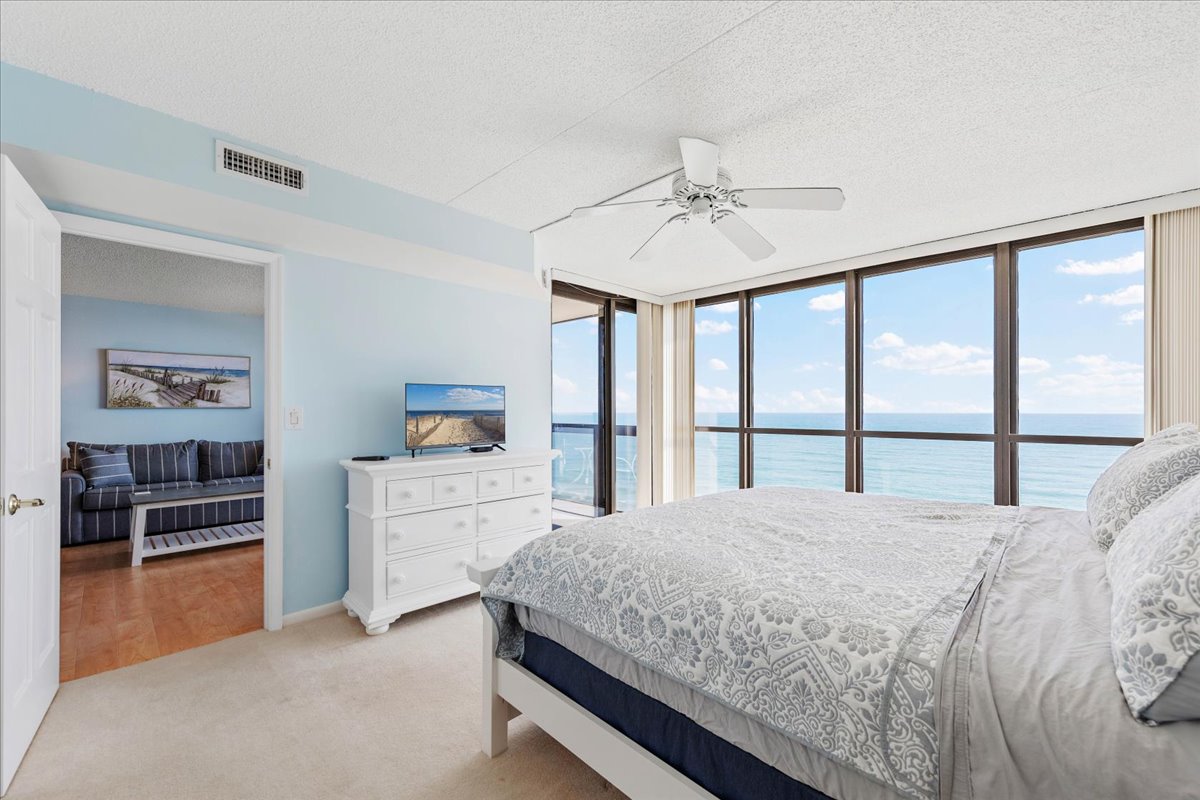 With Breathtaking Views like this, you may never want to leave the bed!