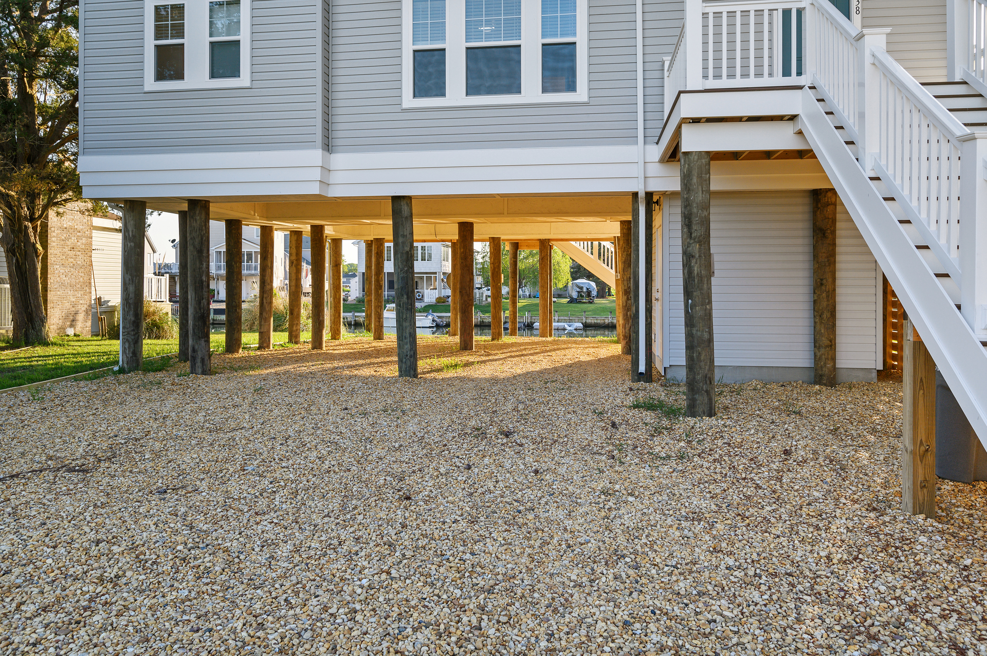 Plenty of space under the house for your water toys.