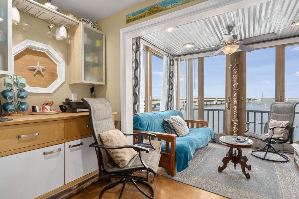 This Efficiency Condo sleeps 3.