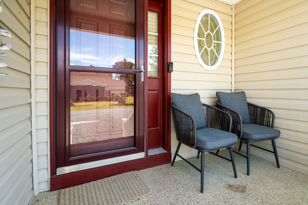 Welcome to MoManna Retreat - kick off your flip flops and let the fun begin!