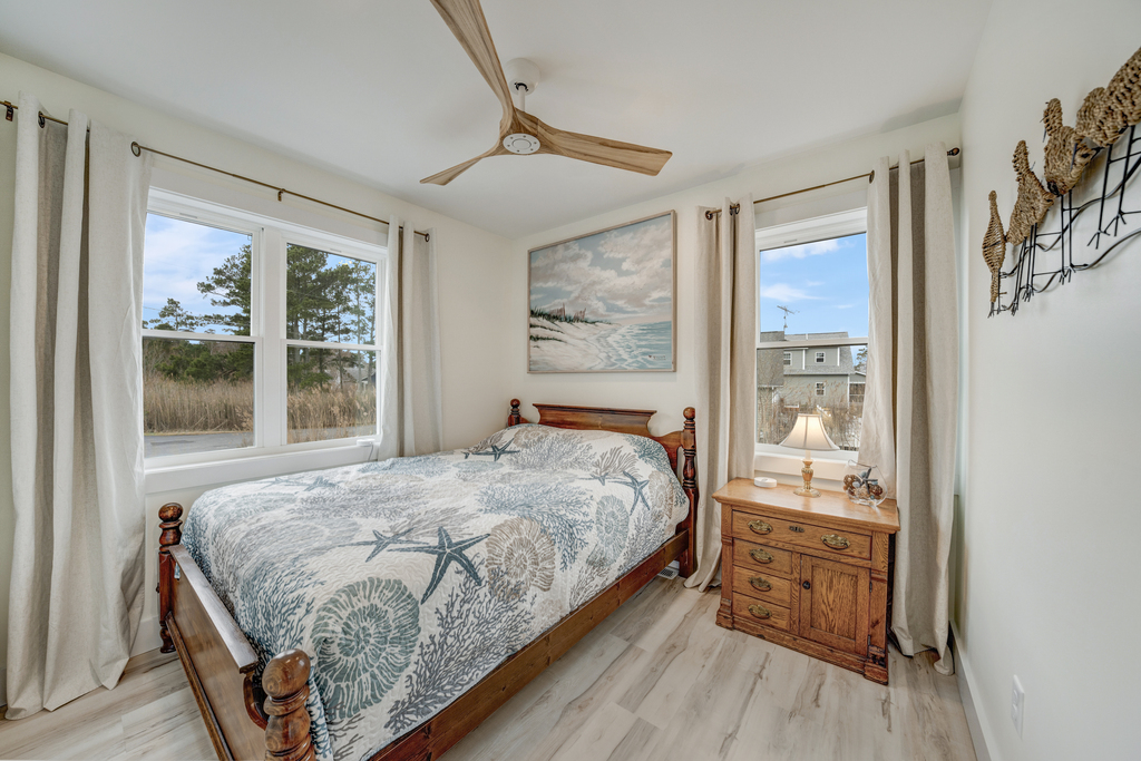 Bedroom 2 also has a comfy Queen and lovely Views.