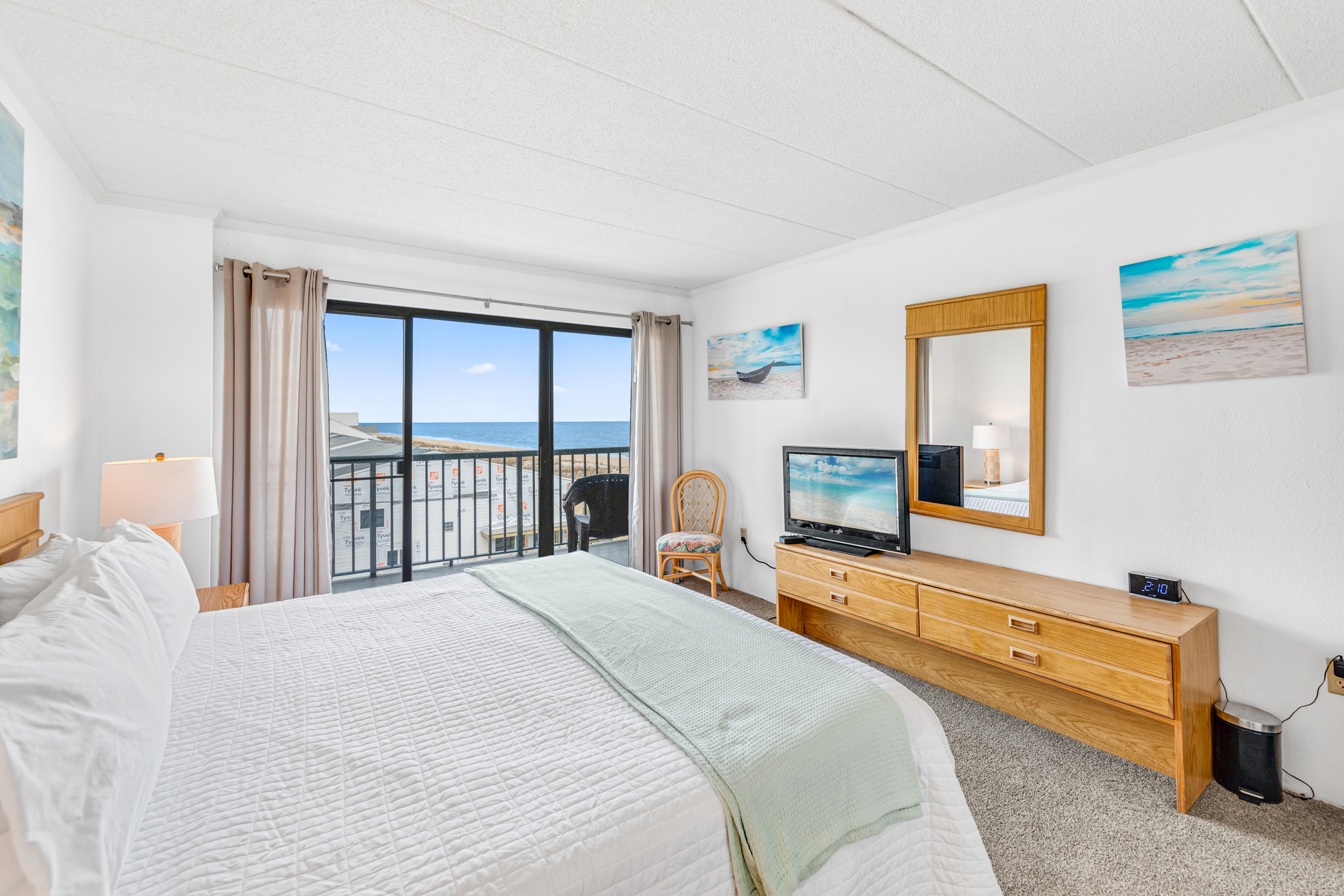 Sink into bed and catch up on your favorite shows on the Flat Screen TV !