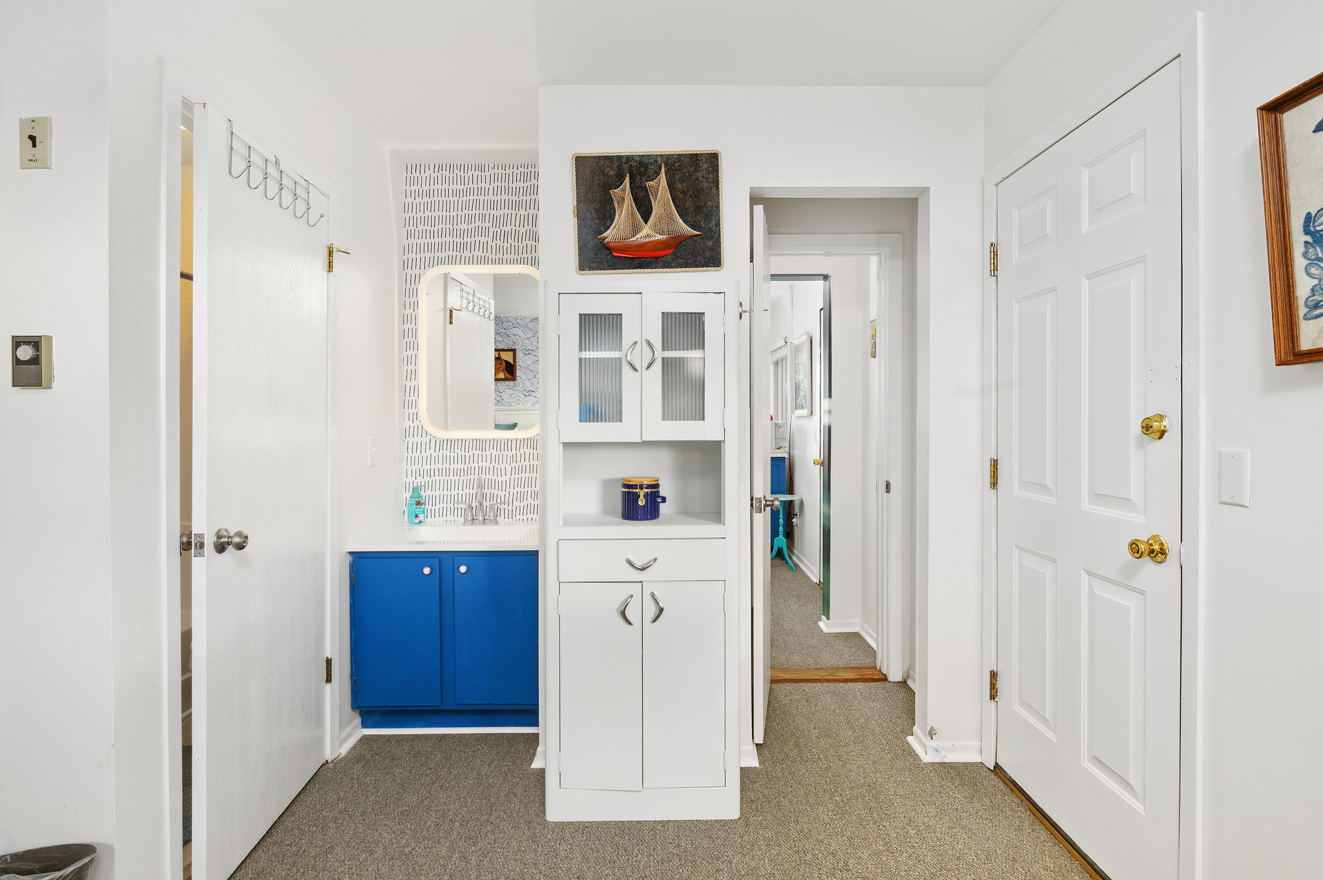 Two lovely rooms with an adjoining door - perfect for small families.