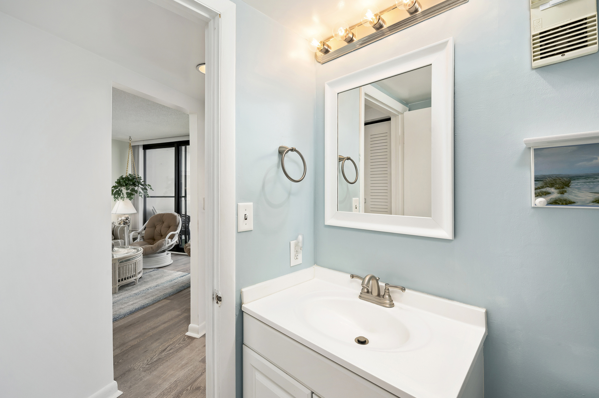 Full Shared Bathroom near the Living Areas.