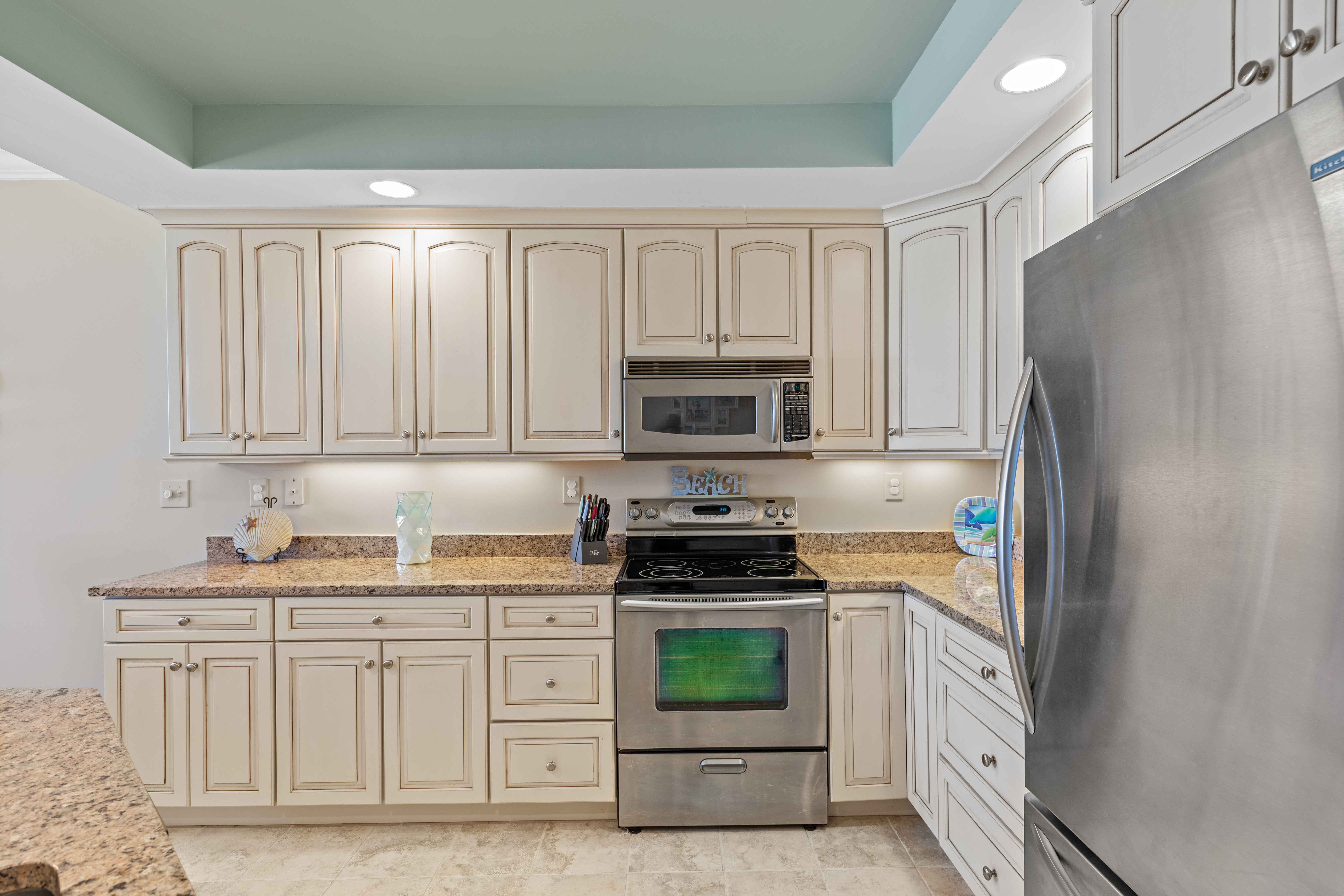 The Chef in your family will love the Gourmet Kitchen with gleaming Granite and Stainless-Steel Appliances.