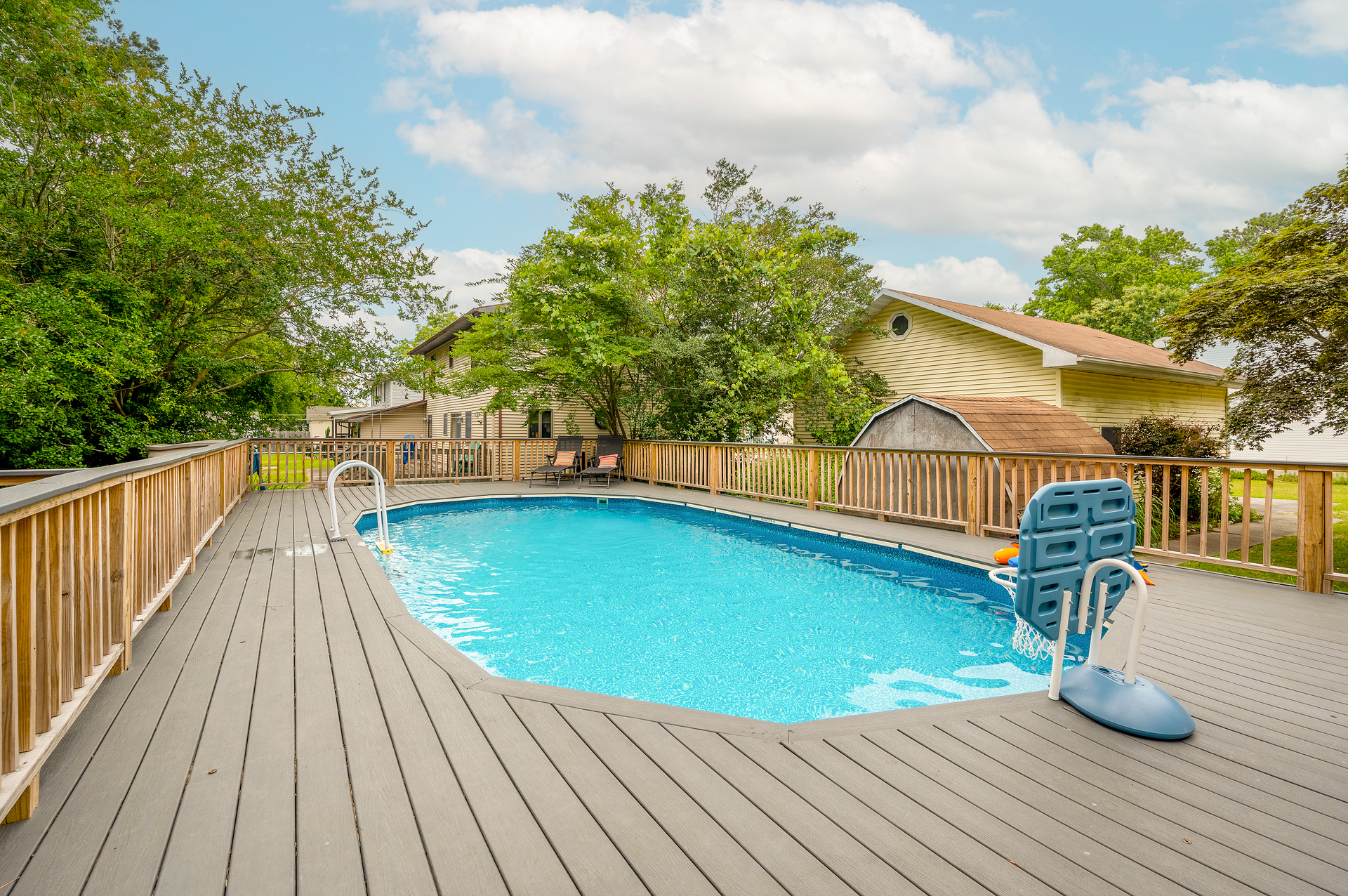 Beautiful New Sun Deck for kicking back and relaxing.