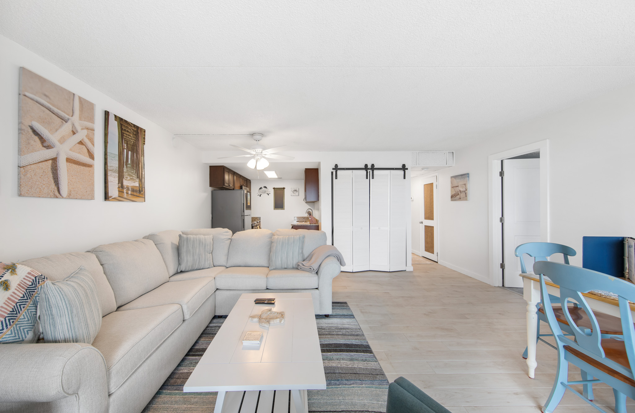 Never miss out on a bit of family fun with the open layout of this condo