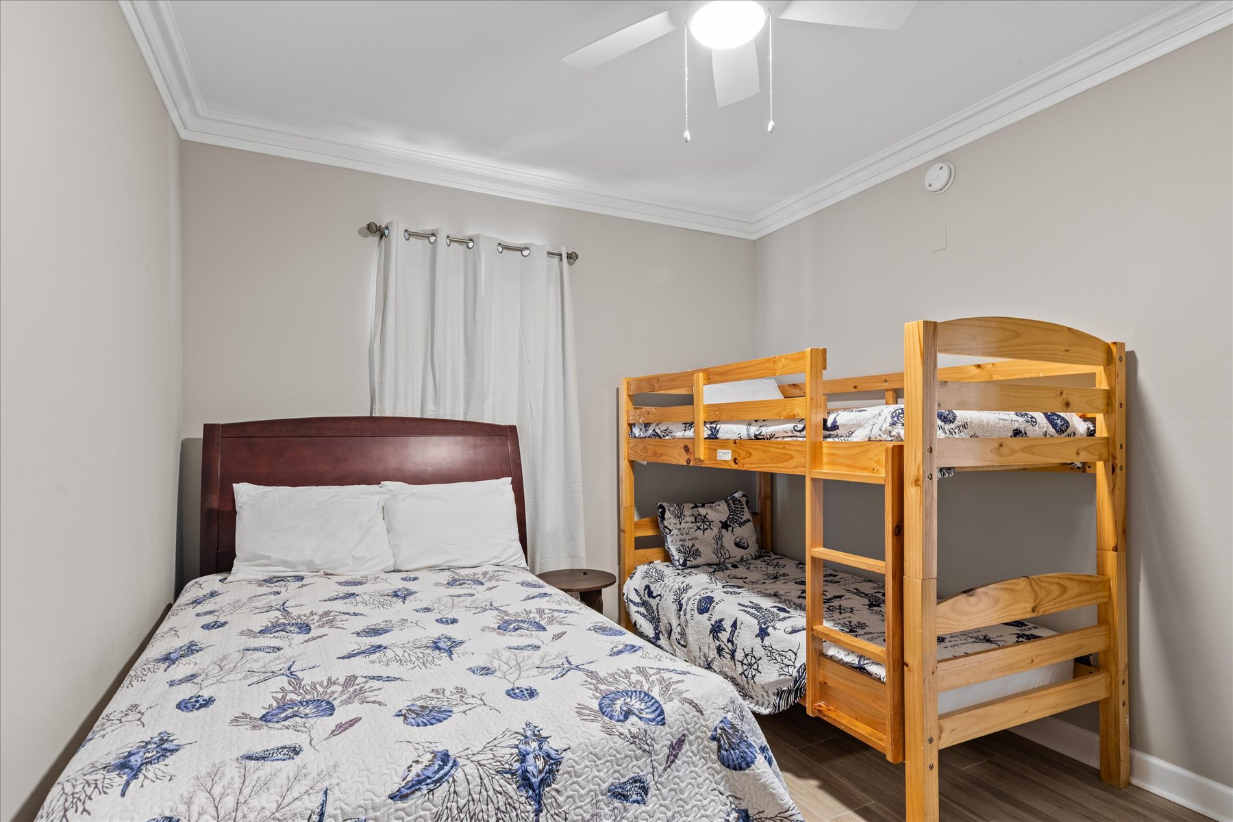 18-105 56th St #501-18