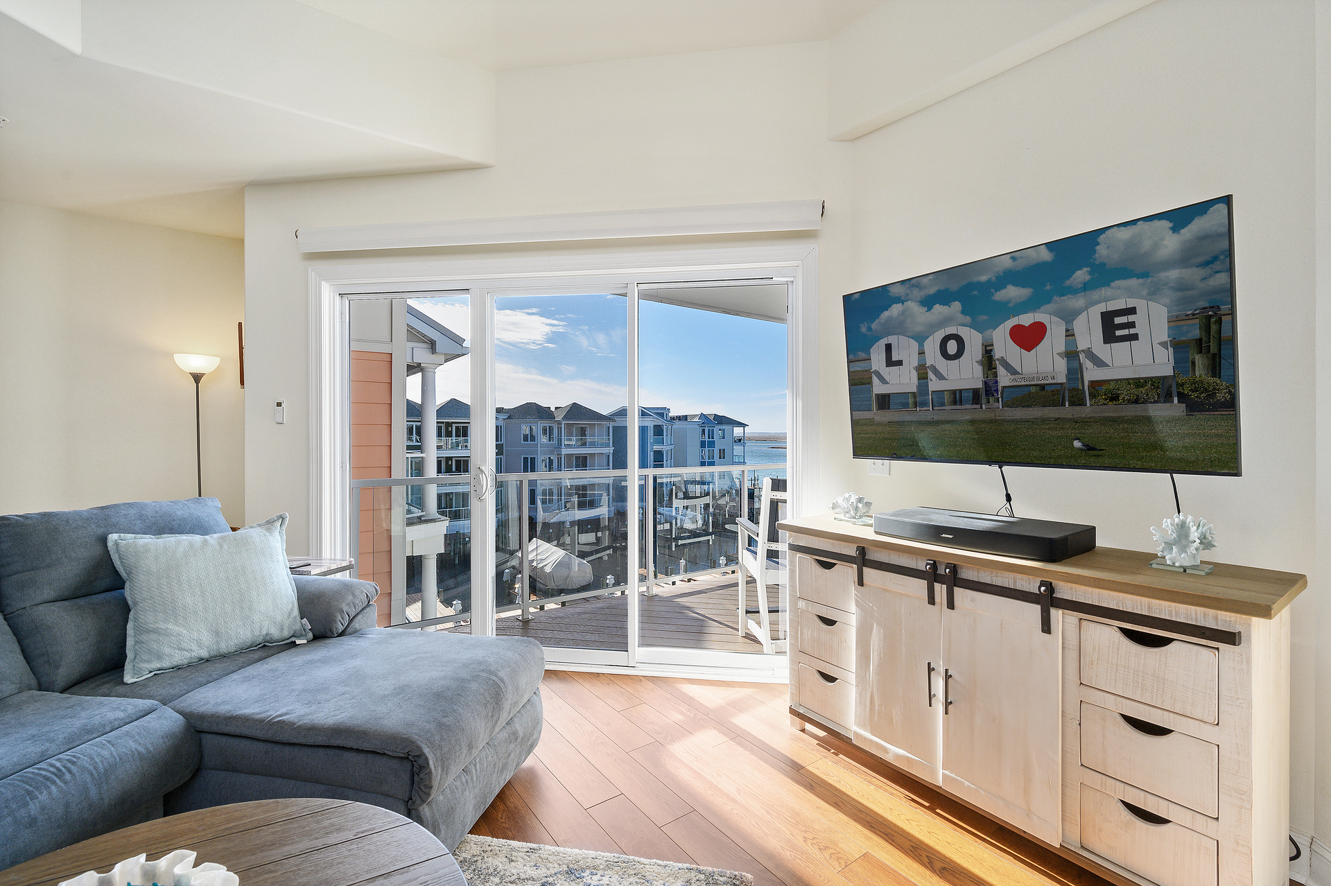 Relax and enjoy Free WiFi and Flat Screen TV.