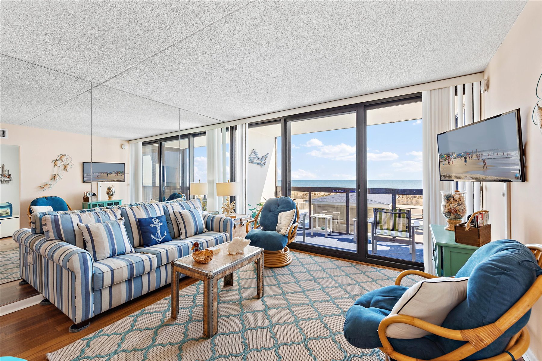 A Breathtaking 2 Bedroom Condo in the Heart of Ocean City!