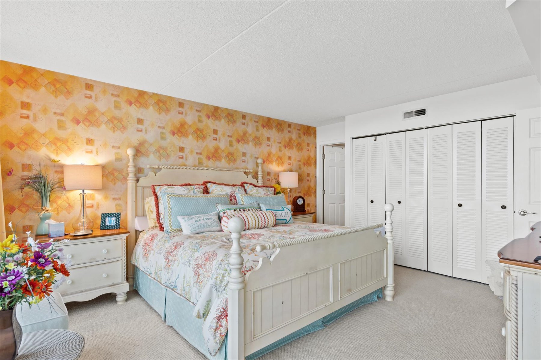 Melt into the Queen Bed and get ready for your next day of fun!