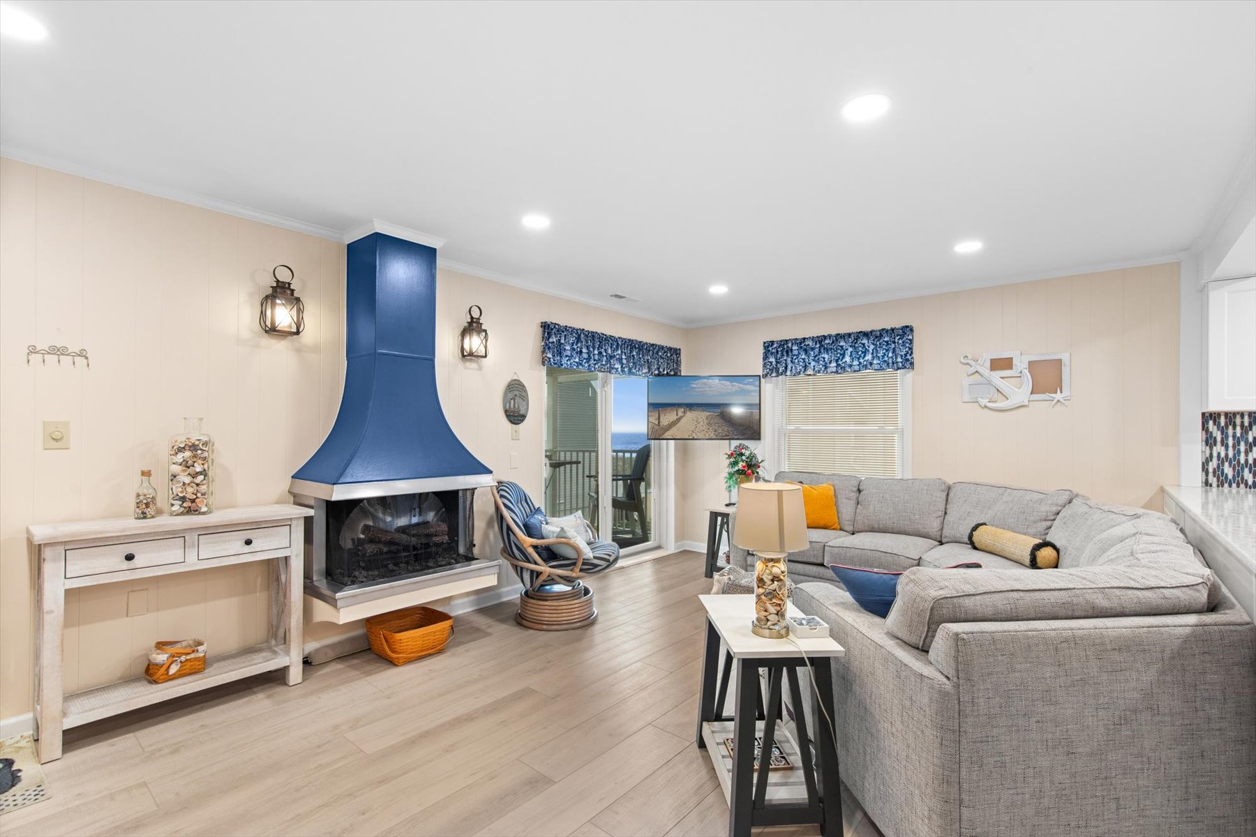 Enjoy a cozy space to relax after a day in the sun!!