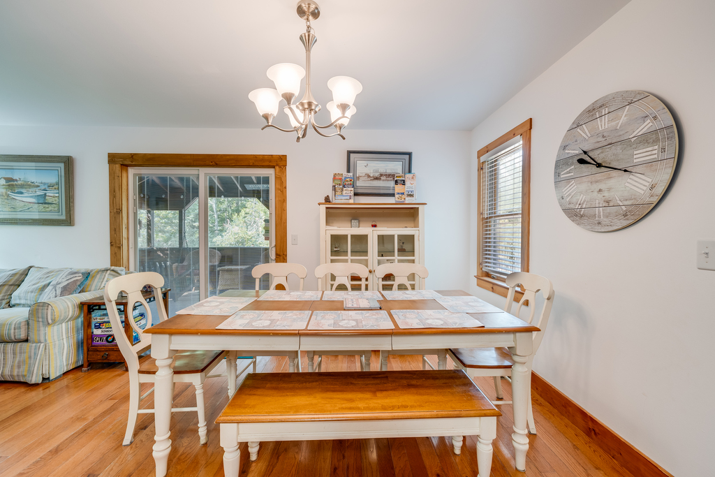 Dine in the comfort of Central AC in the Dining Room.