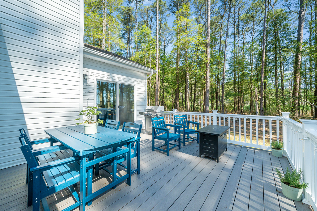 Dine Al-Fresco on the Deck and take in that salty, sweet sea breeze.