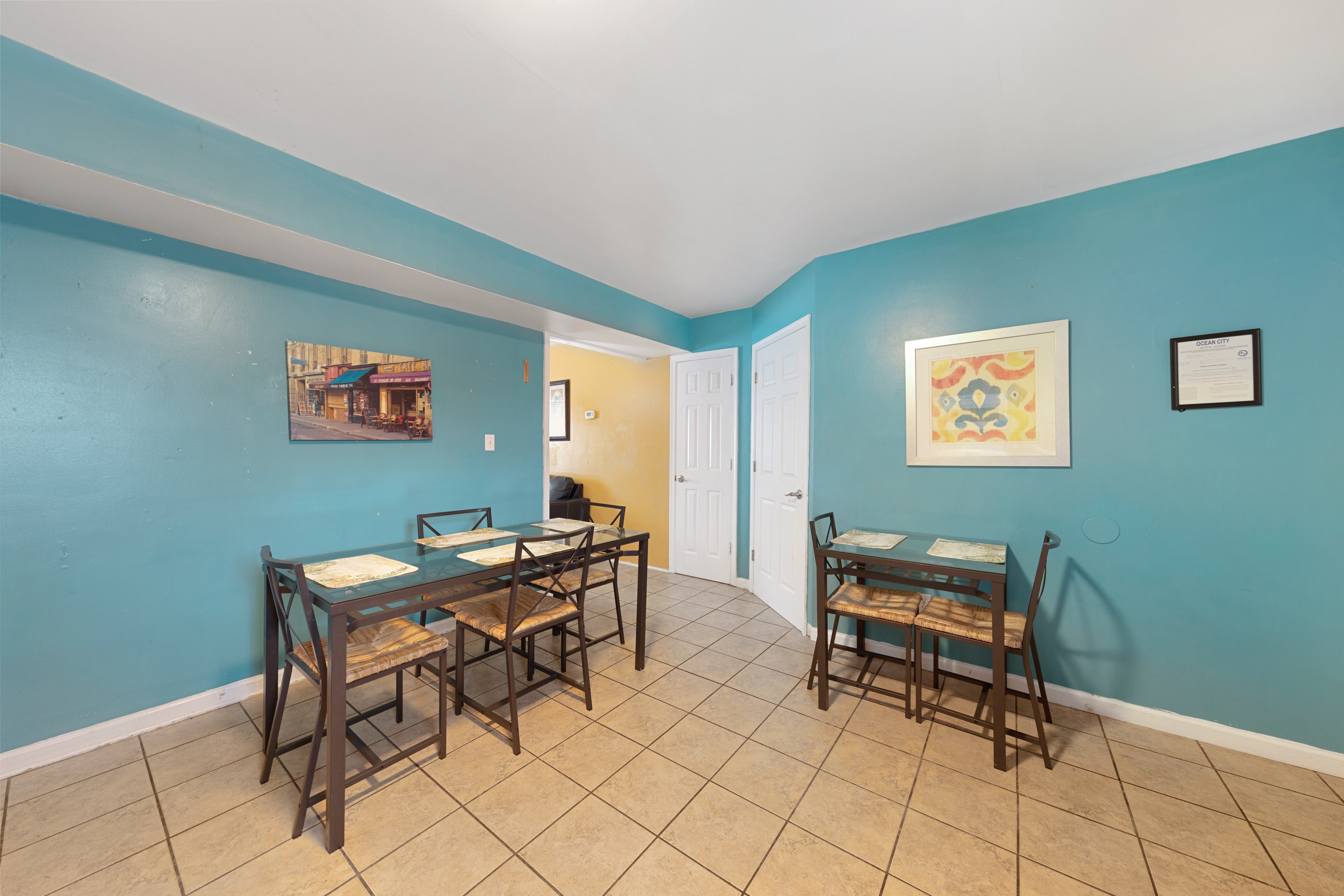 Ample seating in the kitchen area!