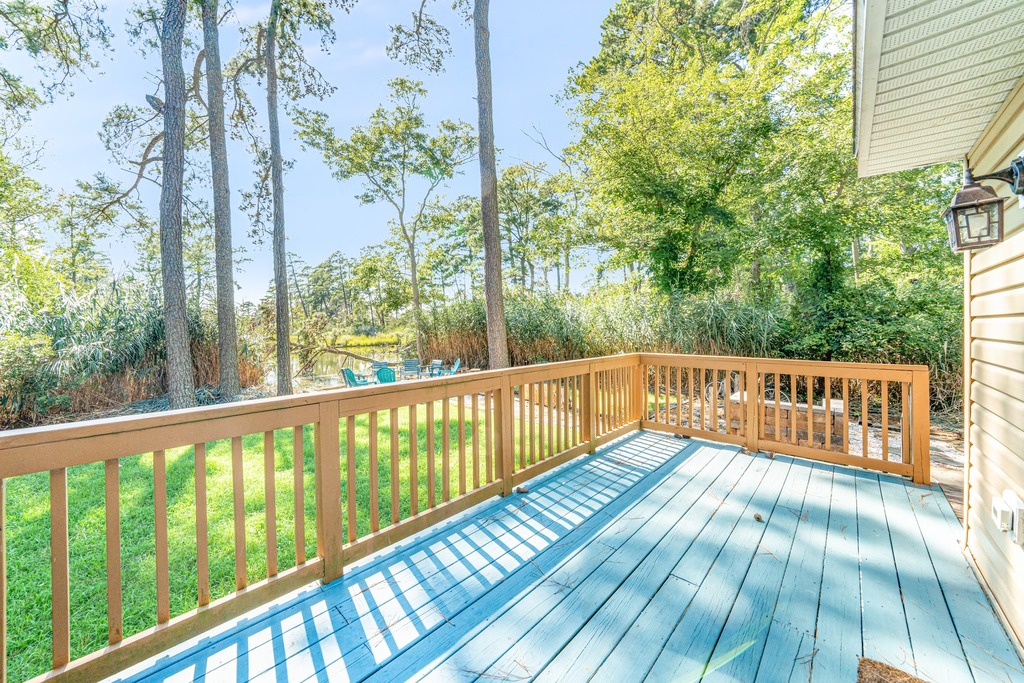 Spacious Deck....