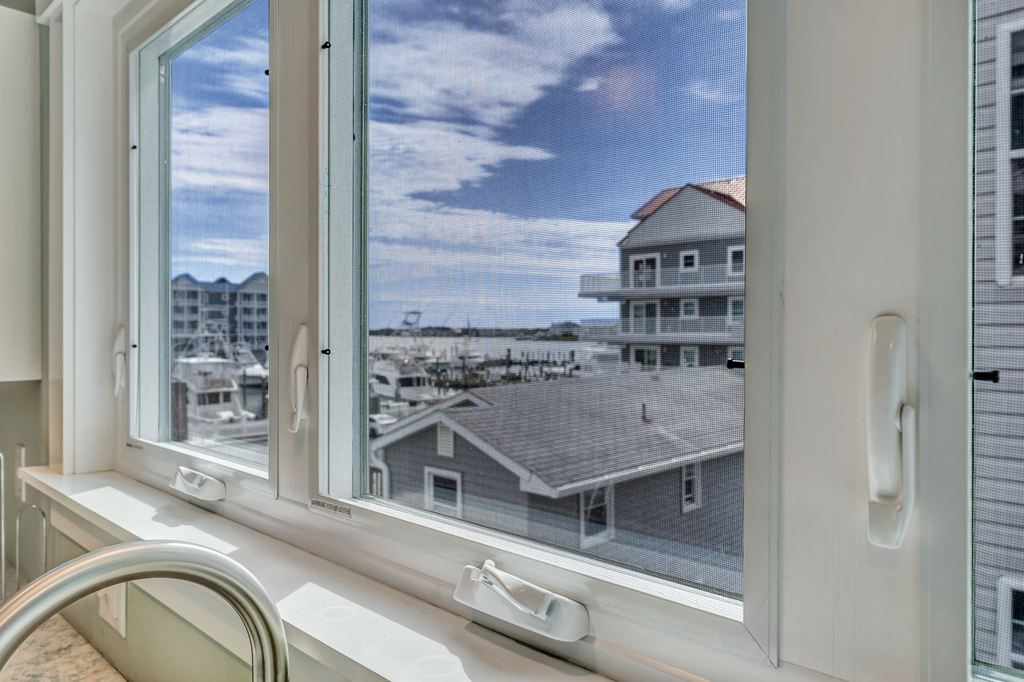 Beautiful Bay Views!