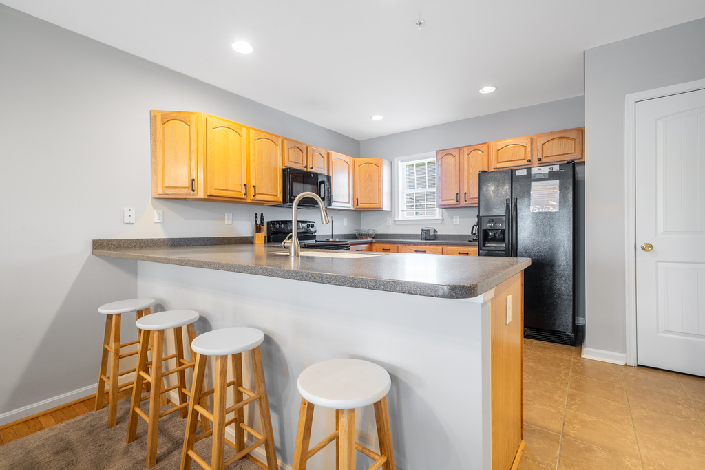 Enjoy a quick bite at the breakfast bar before the Beach!