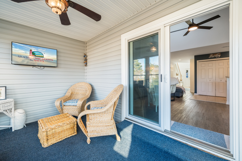 A great place to curl up with a good book.