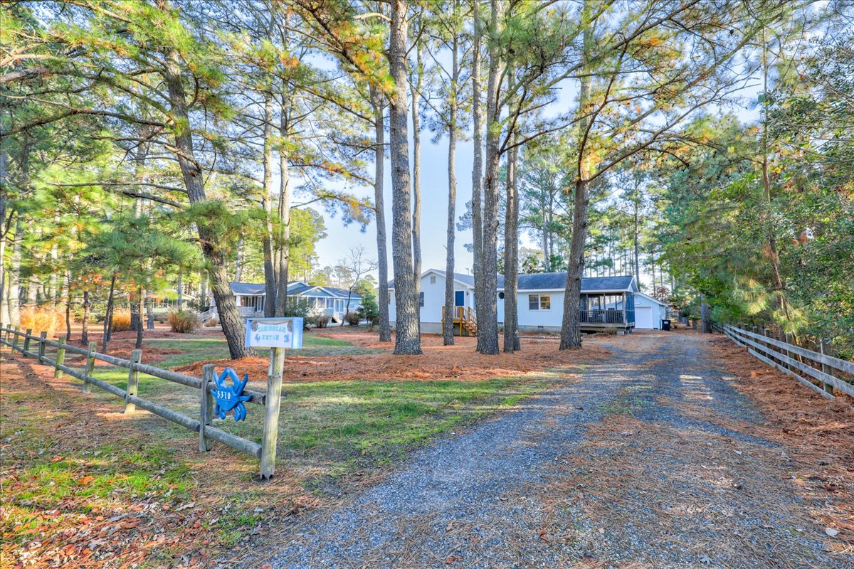 Piney Island has a Natural Kayak Launch, just one street over.