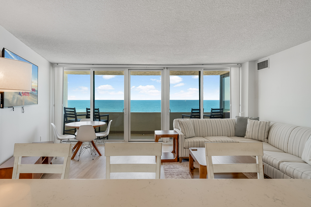 Antigua 1103 | Photo 2