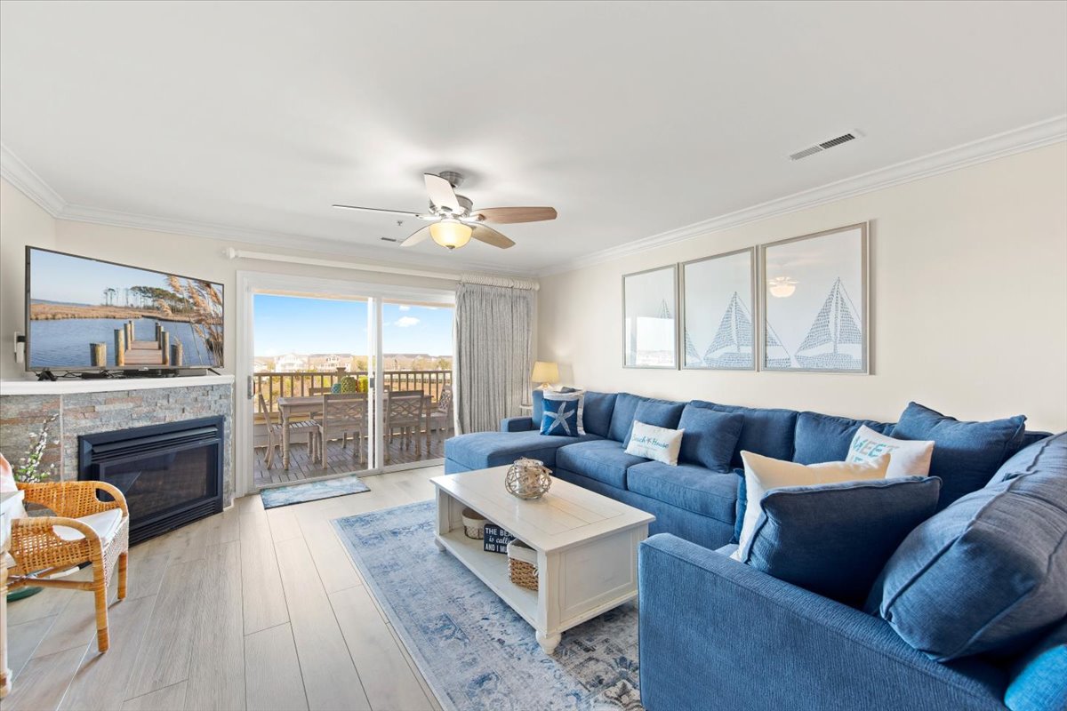 Let the natural sunshine in and brighten up your stay!