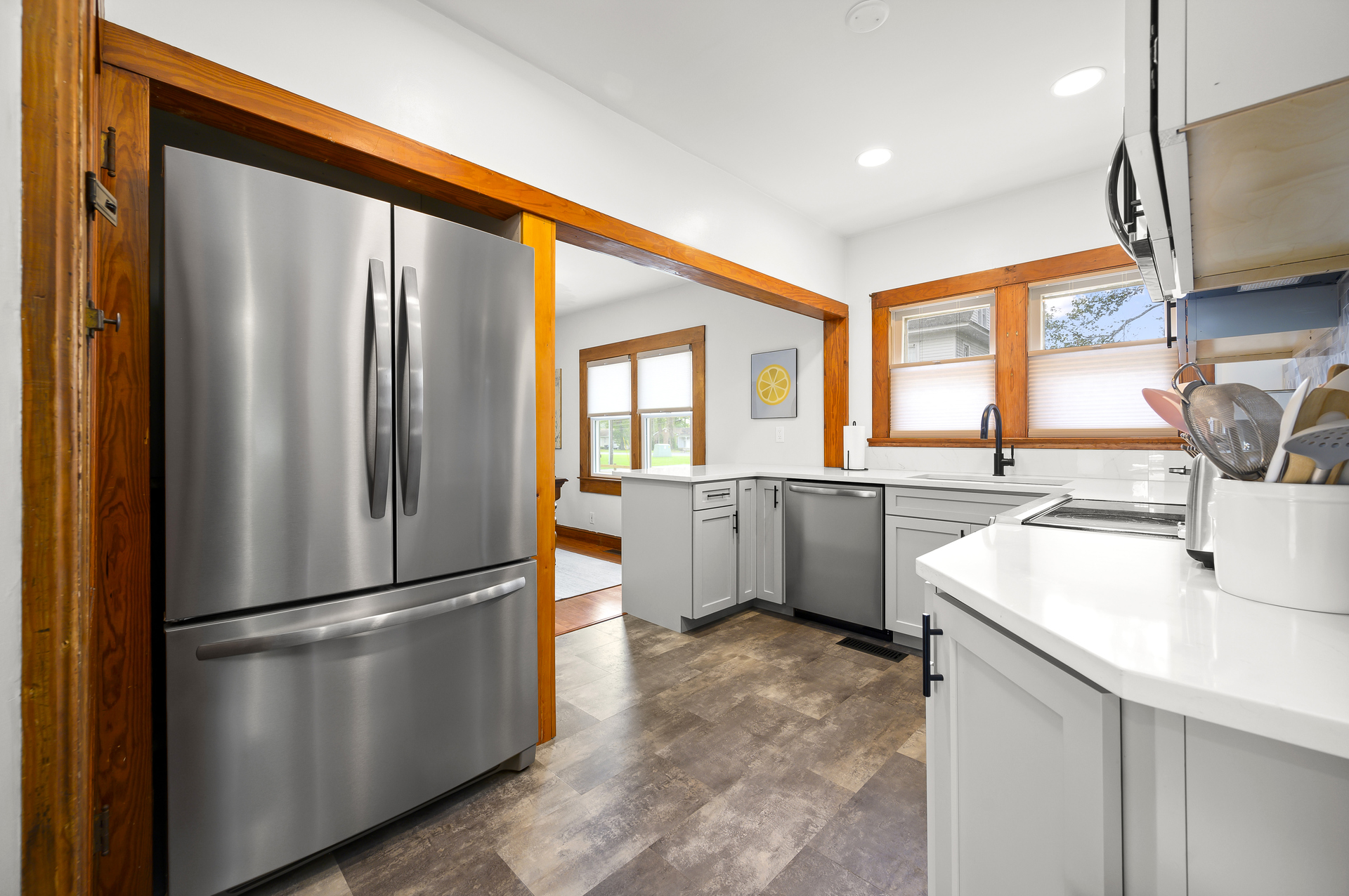 Mealtime will be a bay breeze.