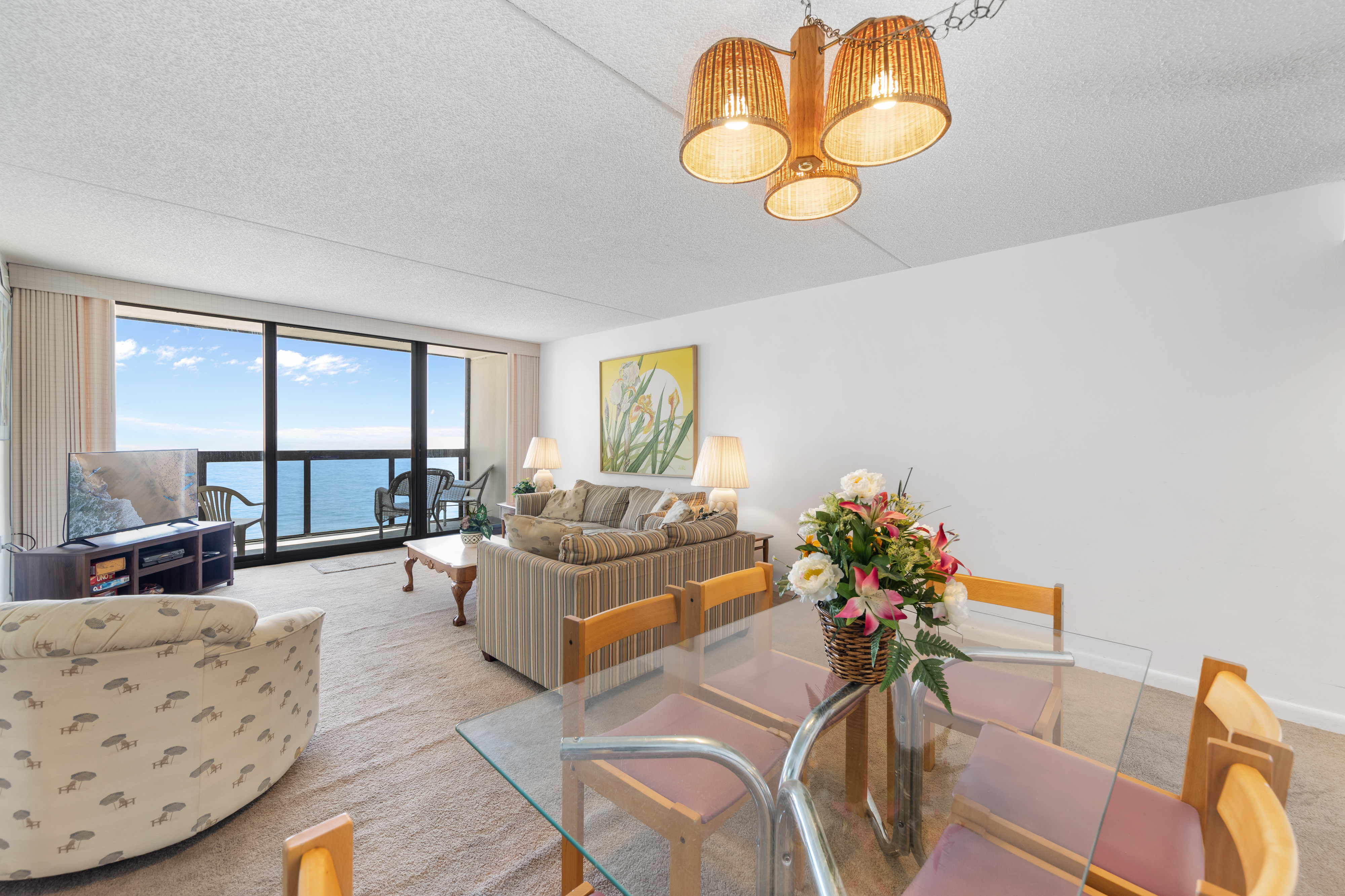 Open living space your family will be sure to love!