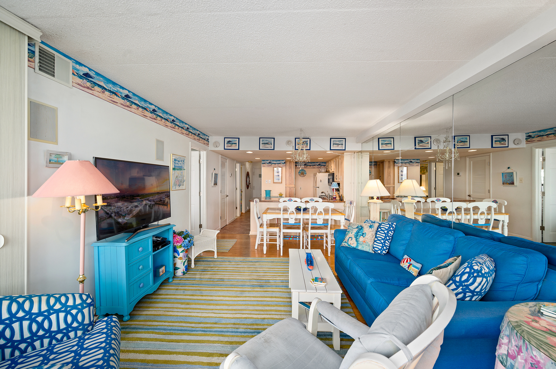 Plenty of seating for the whole family to relax in Comfort & Style.