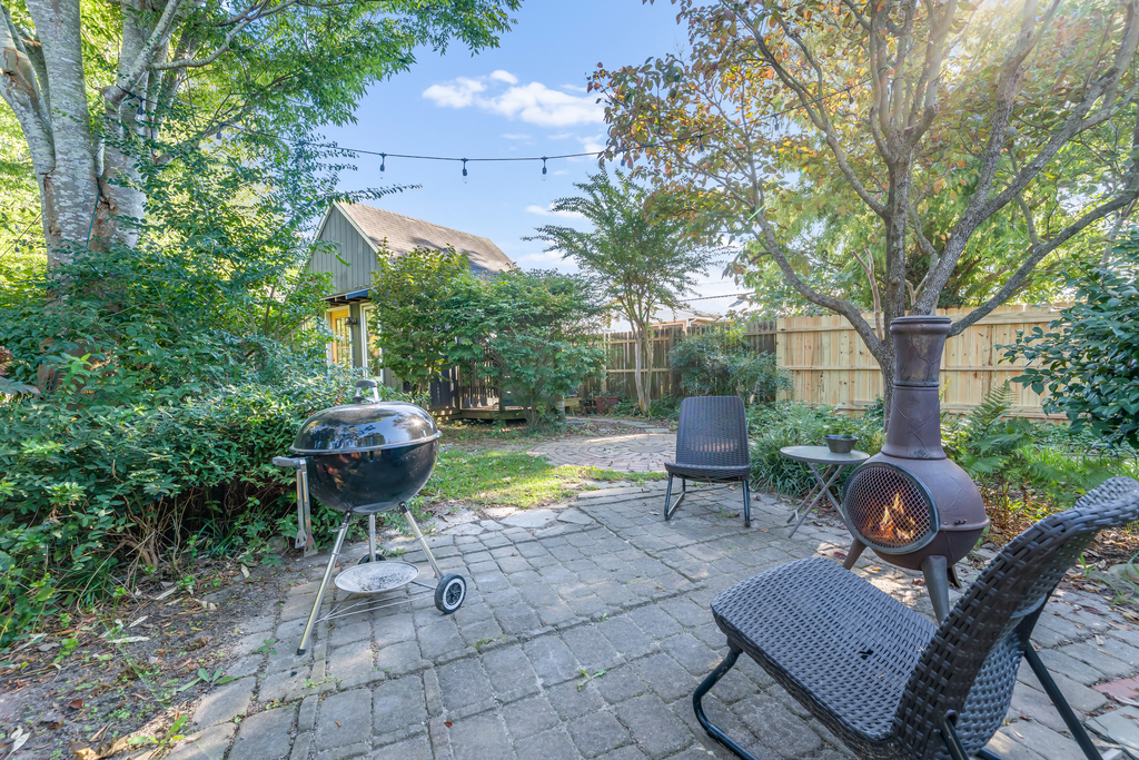 Grill Cheeseburgers in Paradise while listening to the Tree Frogs sing.