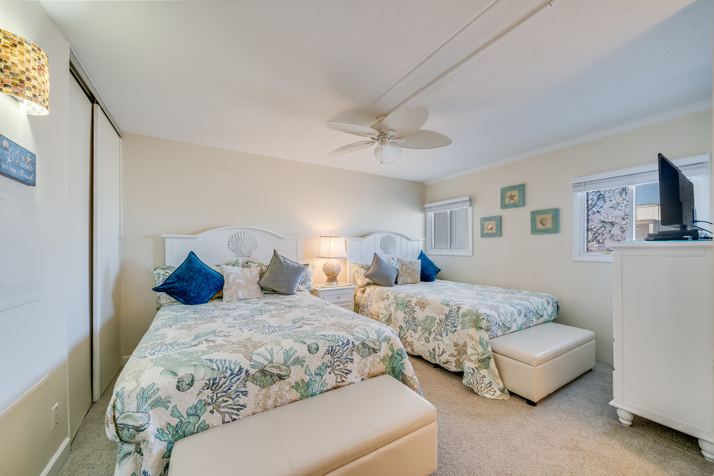 The Bedroom has a Comfy Queen Bed and Full Bed!