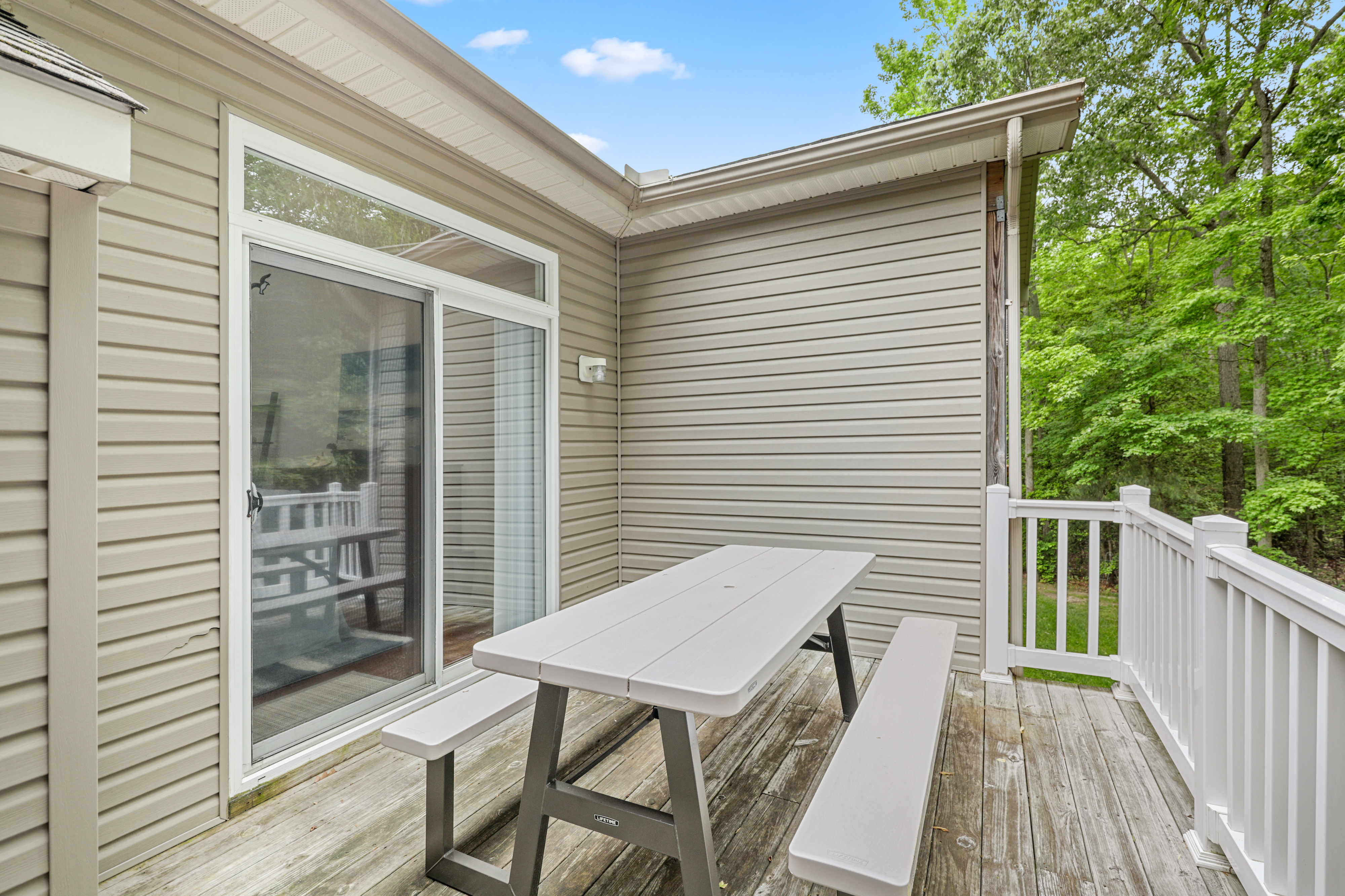 Sit out and enjoy a meal on the open air porch!