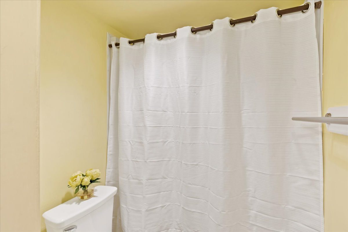 The Full Shared Bath offers a Shower/Tub Combo.