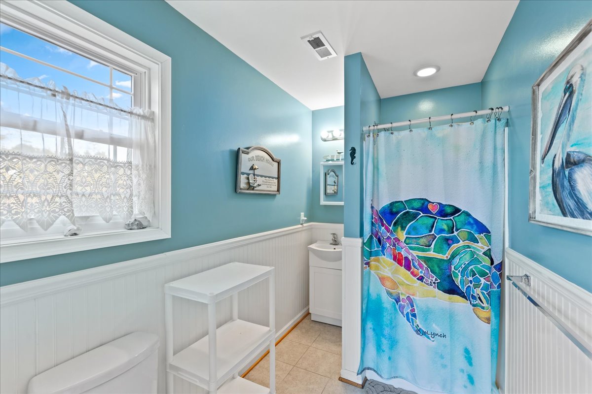 Full Bath 2 has a Walk-in Shower.