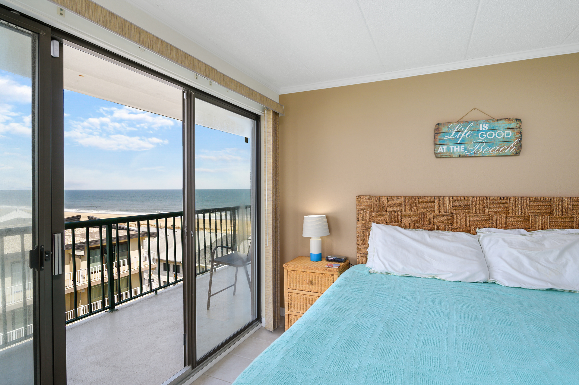 Imagine waking up to these views every morning!