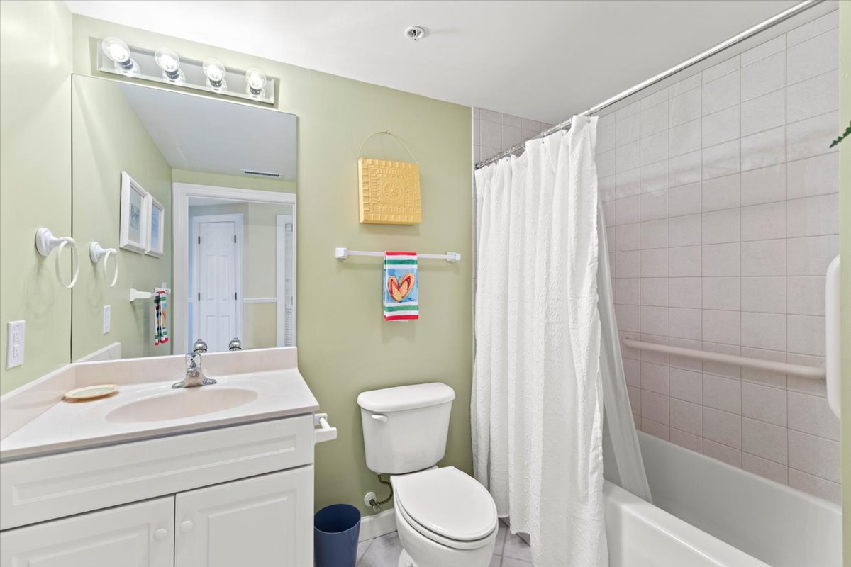 The Full Shared Bath offers a Shower/Tub Combo.