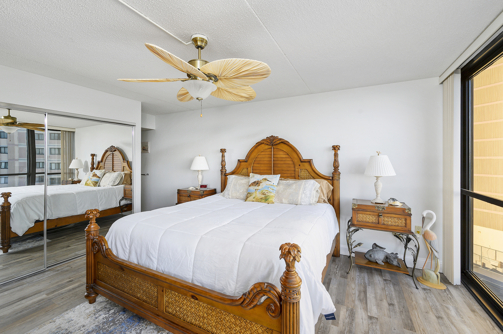 Sink into bed and enjoy the Flat Screen TV!