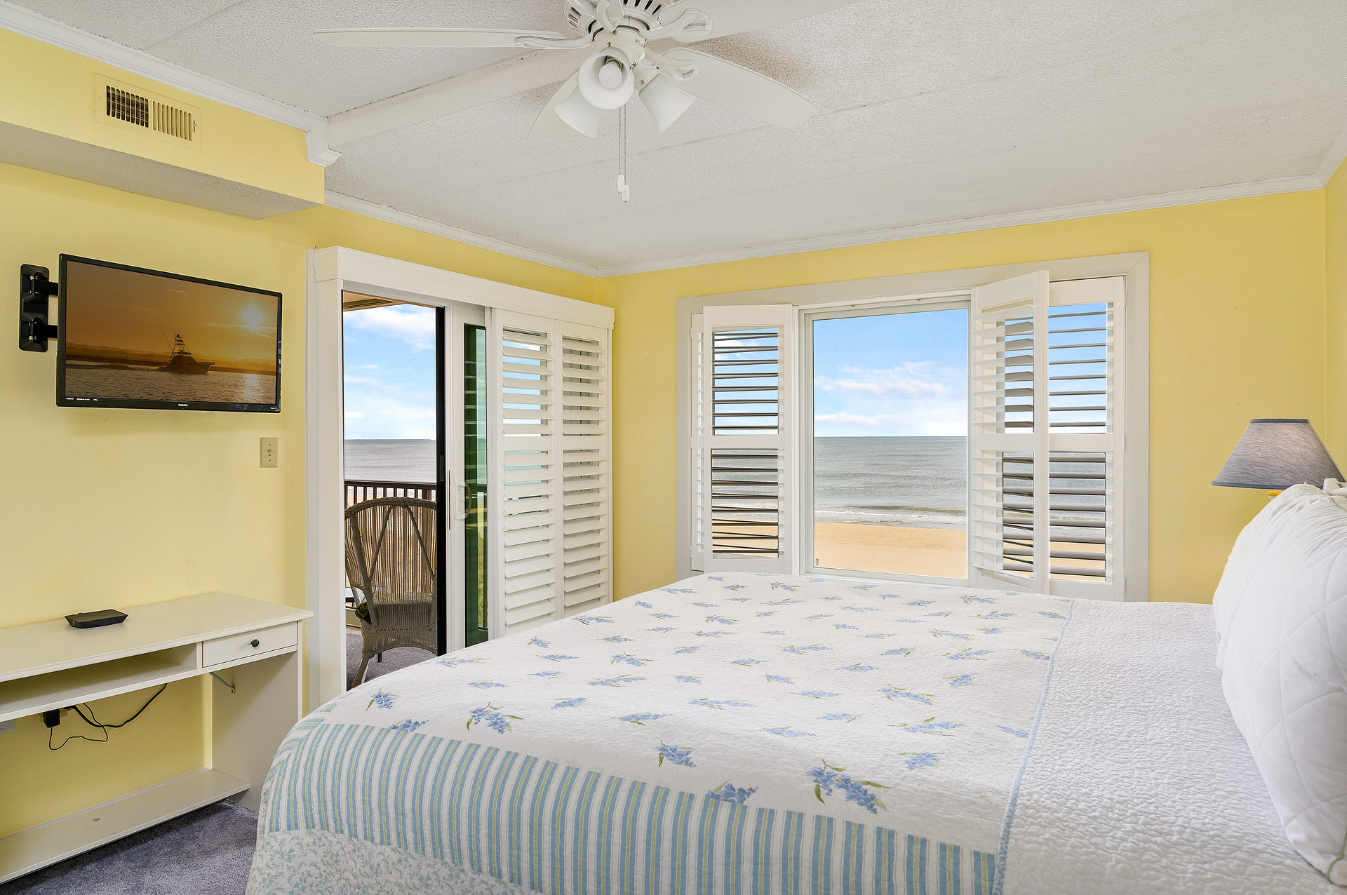 Can you imagine waking up to these views?