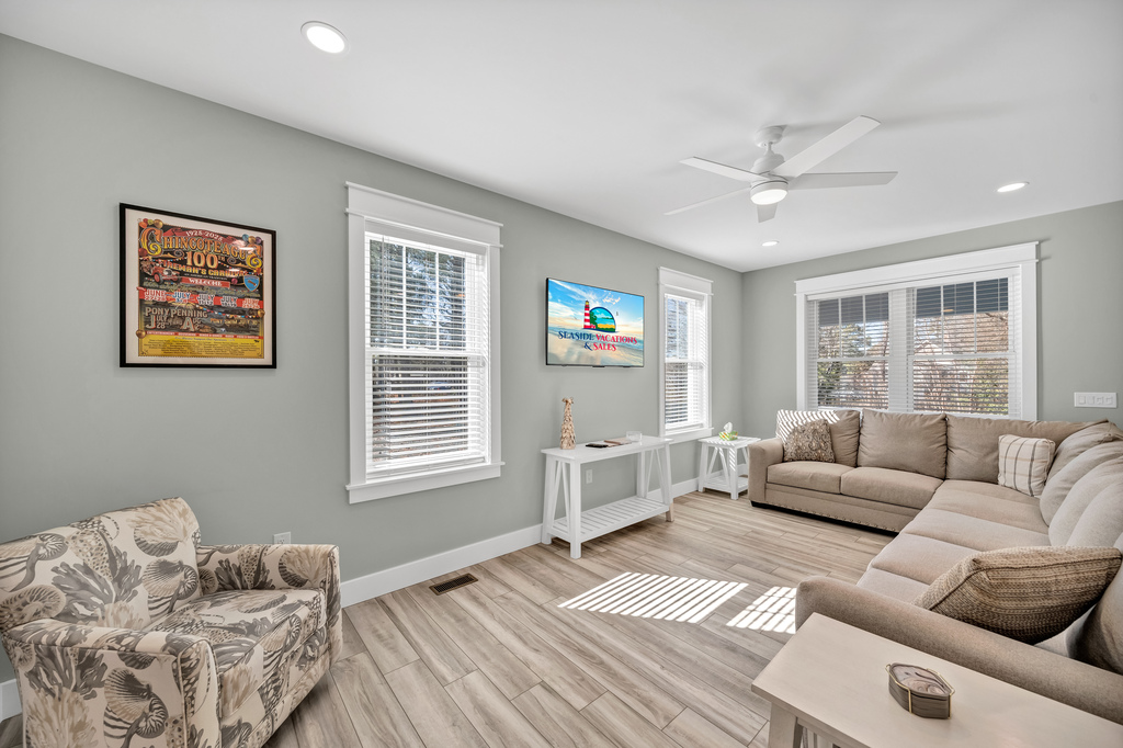 Flat Screen Smart TV and room for everyone to relax and spend time together.