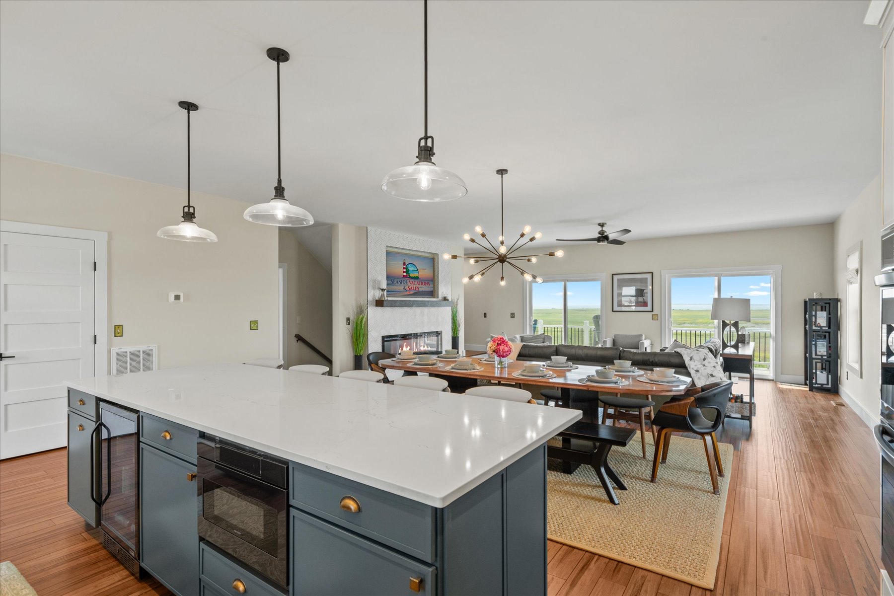 Back inside, the Chef in your family will adore the Gourmet Kitchen.