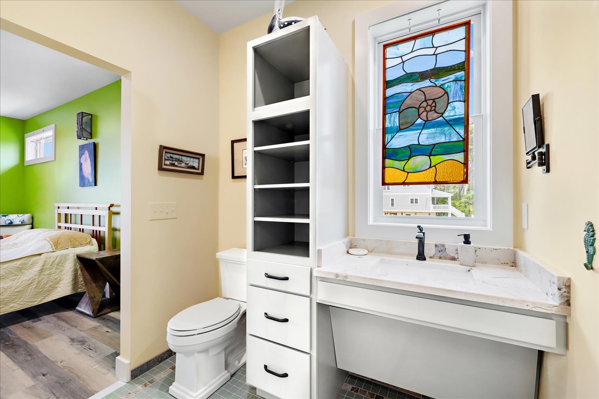 Lots of storage and Natural Light.